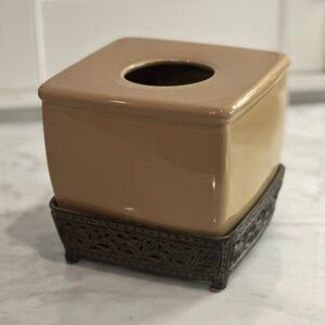 Gracious Goods GG Collection Tissue Box